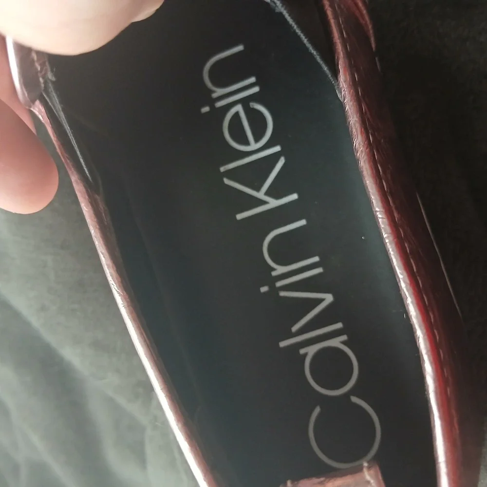 Calvin Klein Deva Sneakers Size 8 Rose Gold Metallic Leather‎ Slip On Streetwear